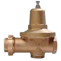 Zurn Wilkins 3/4" Water Pressure Reducing Valve FNPT Union x FNPT - Lead