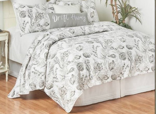 Fenwick Isle Gray F/Q Quilt Set