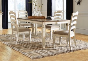 5PC DININGROOM SET REALYN CHIPPE